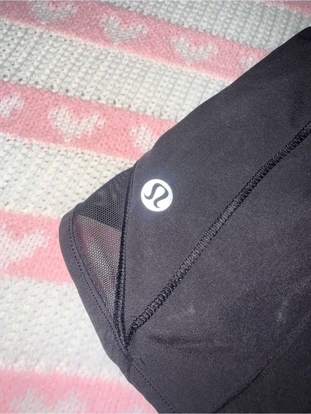 lululemon hotty hot shorts - Picture 4 of 5